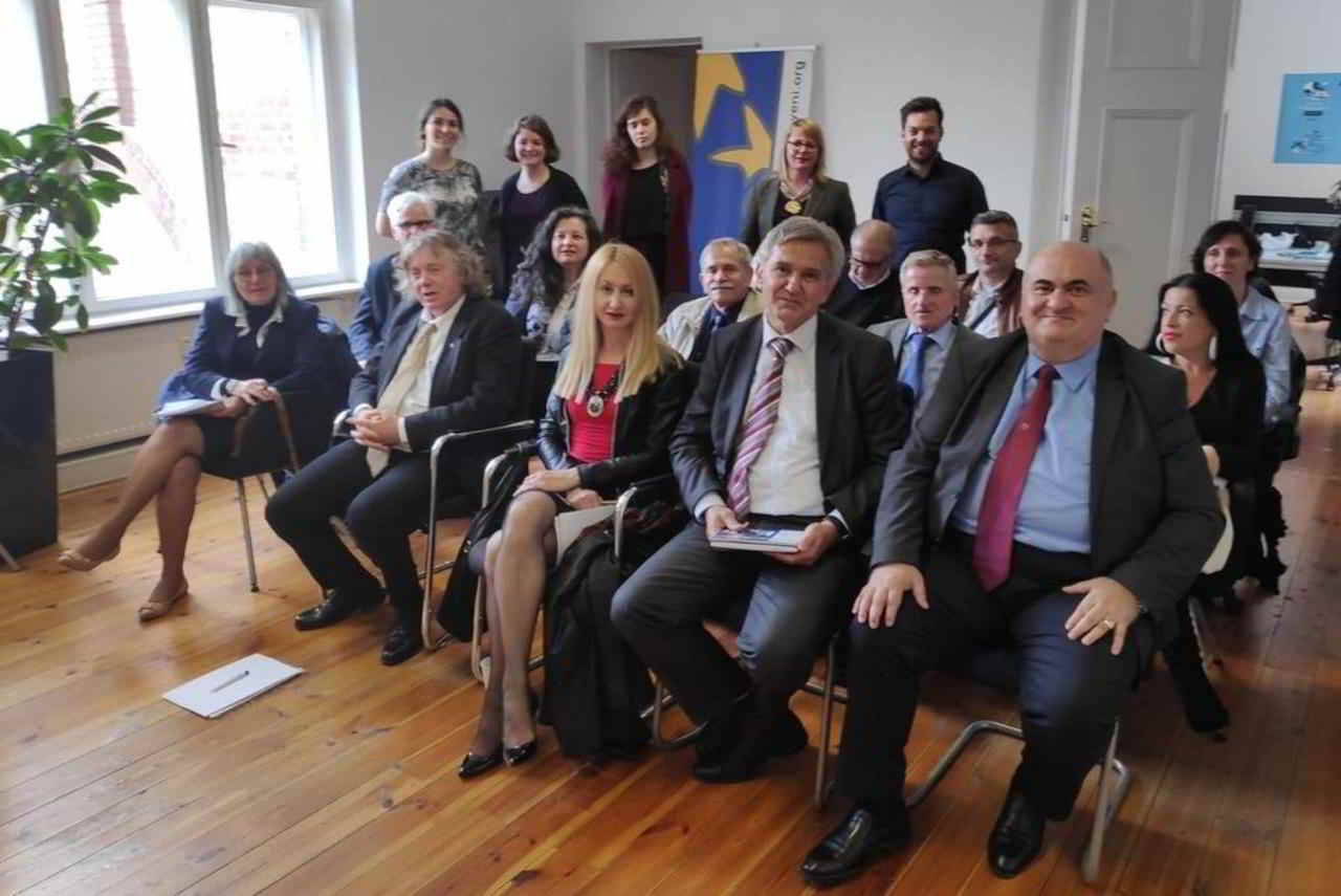 Minderheiten aus Bosnien und Herzegowina besuchen das FUEN Büro in Berlin
