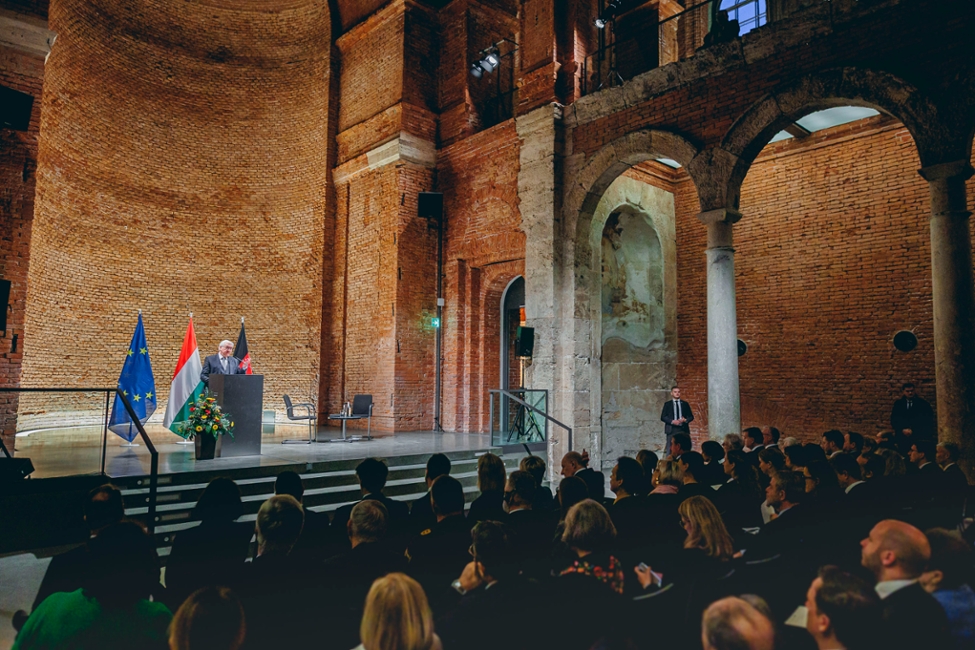 „Akt der Würde“: Erinnerung an die Verschleppung und Vertreibung der Ungarndeutschen vor 80 Jahren