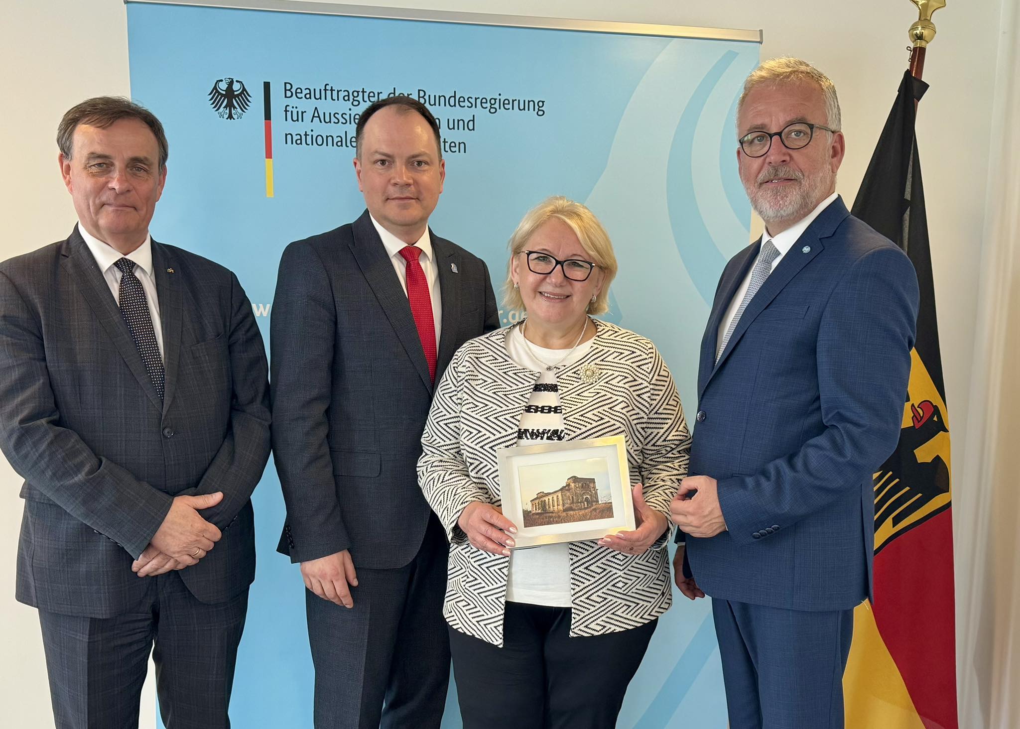 Delegationen der deutschen Minderheiten aus Polen und der Ukraine zu Gesprächen in Berlin Delegationen der deutschen Minderheiten aus Polen und der Ukraine zu Gesprächen in Berlin